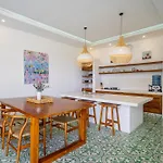 Stylish Villa, Ubud, 2 Bed,2 Bath, Central Location, Pool, Private!